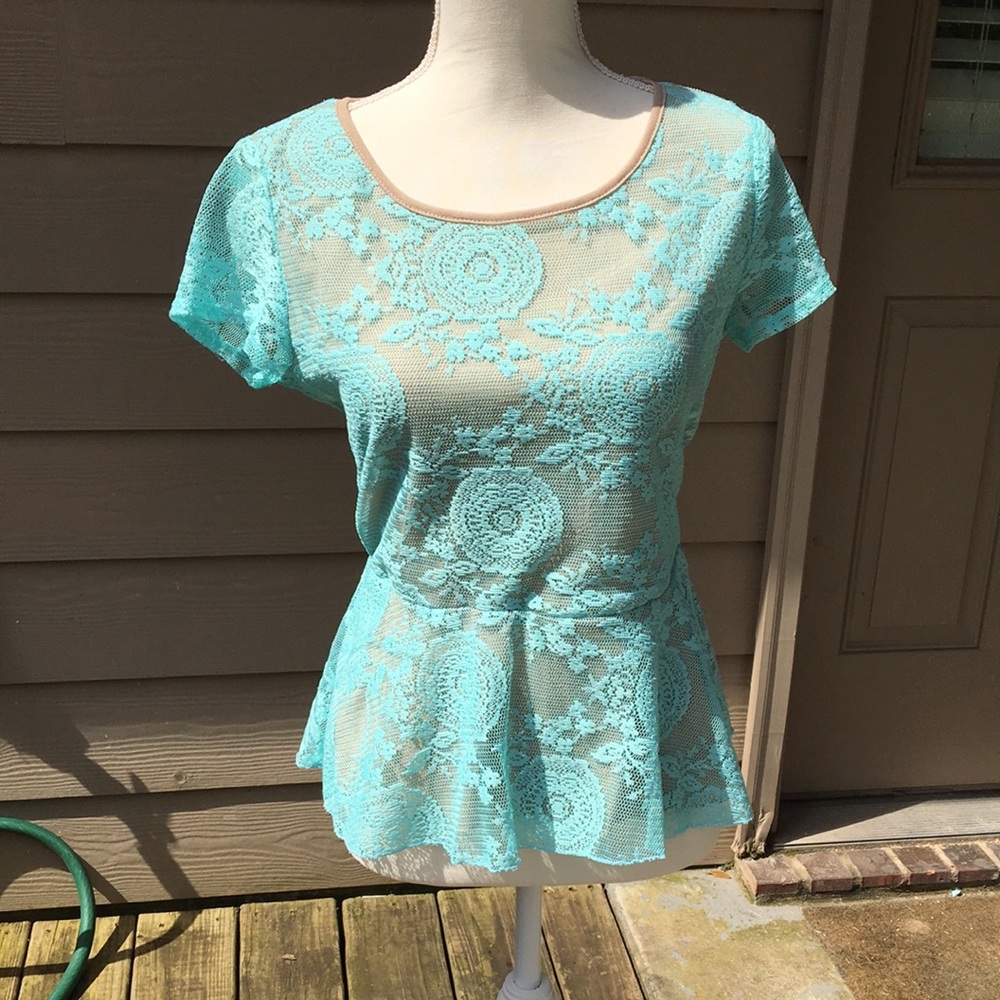 4/$20 blue lace peplum top